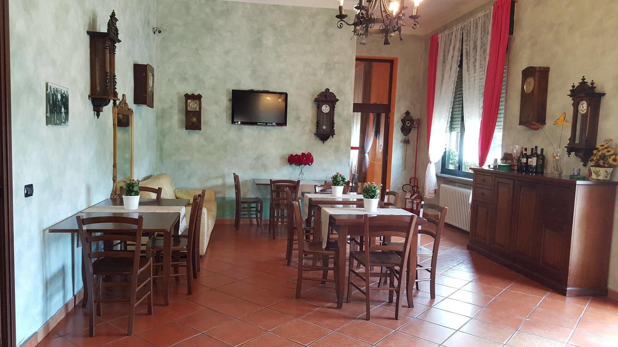 Hotel La Pendola Ozzero Экстерьер фото