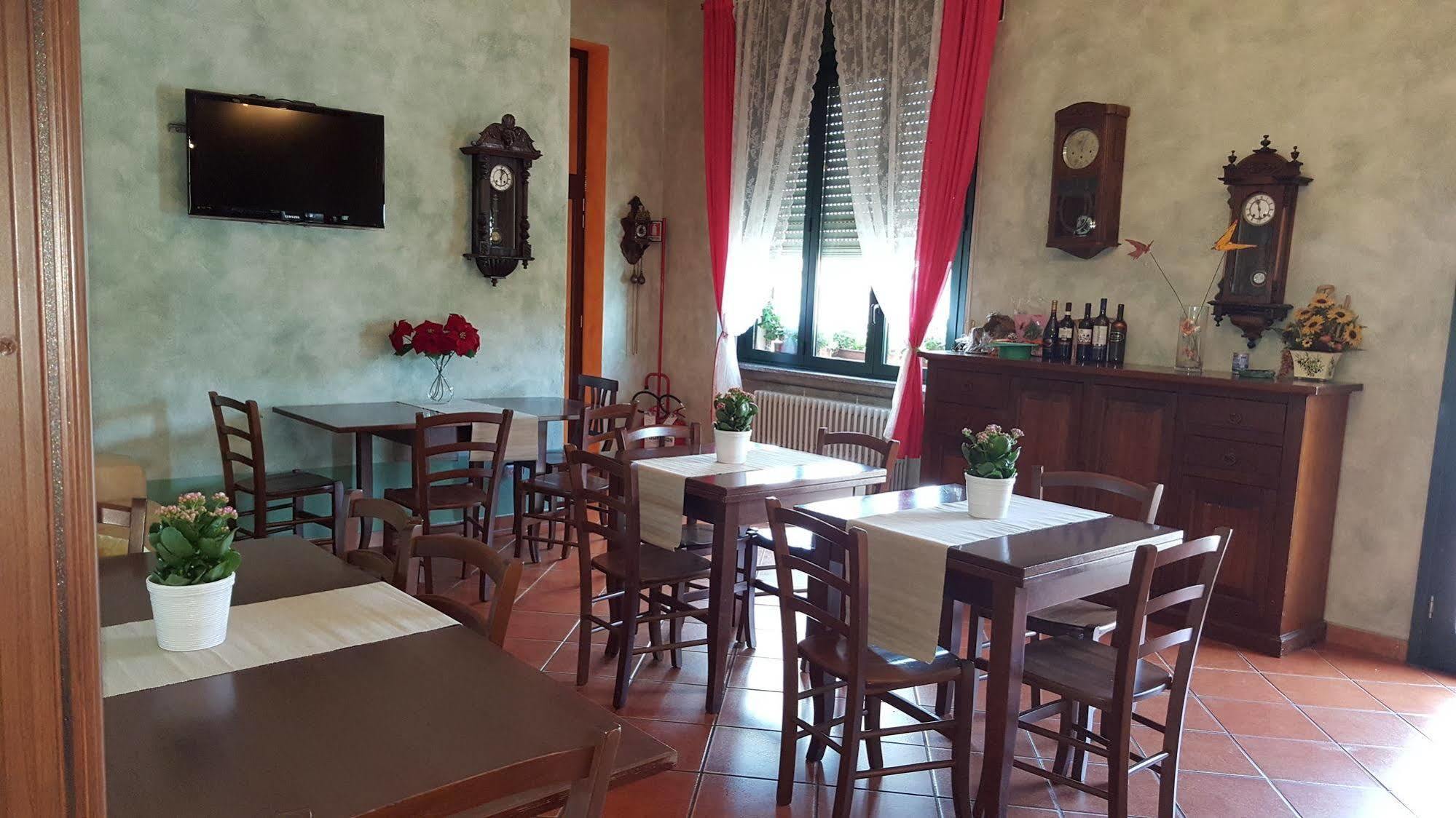 Hotel La Pendola Ozzero Экстерьер фото