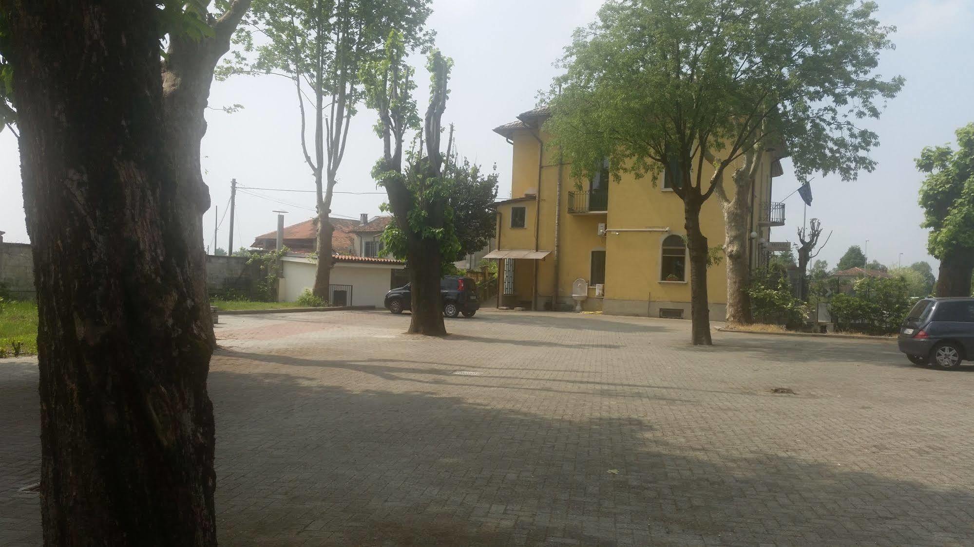Hotel La Pendola Ozzero Экстерьер фото